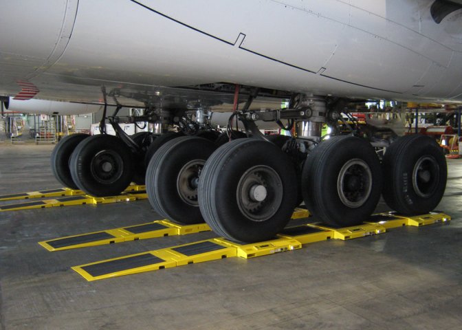 An aircraft can be weighed using platform scales